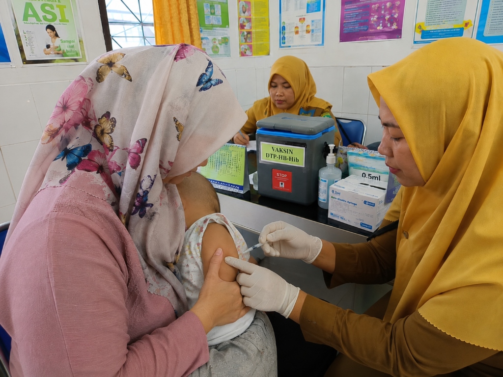 Optimizing Public Health Delivery: A Generative Approach to SATUSEHAT’s Immunization Features